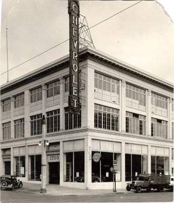 File:Chevrolet dealership at Van Ness Avenue and Sacramento Street 1933 AAD-4649.jpg
