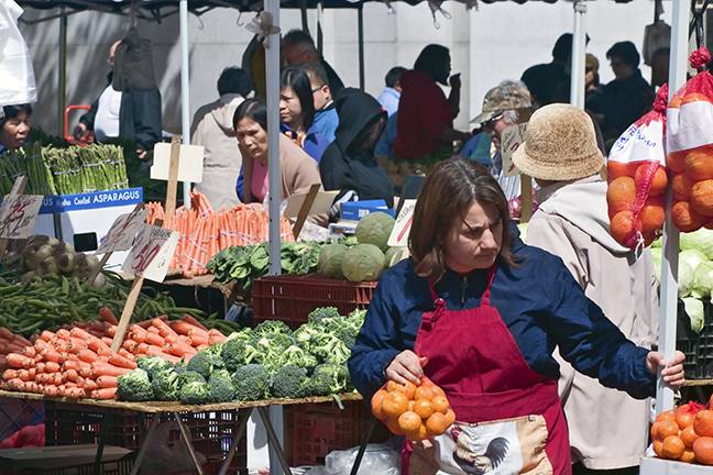 File:Produce Stand.jpg