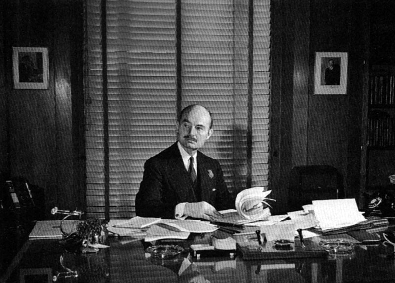 File:Biddle-at-desk2-1942.jpg