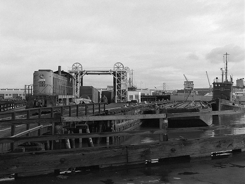 File:Another-great-view-of-switching-cars-off-of-barge-8.-Western-Railway-Museum-Archives.-Jeff-Moreau-collection.jpg
