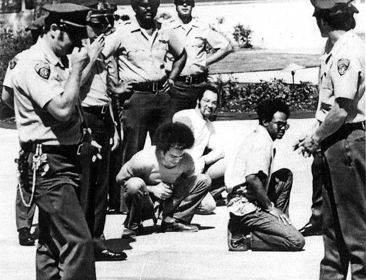 File:Sq6-defendants-Fleeta-Drumgo-Hugo-Pinell-and-David-Johnson-stage-an-impromptu-sit-in-at-San-Quentin-in-1975-when-trial-jurors-toured-the-prison 010.jpg
