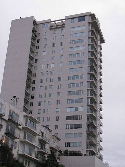 Russian-hill-apartment-tower 1304.jpg