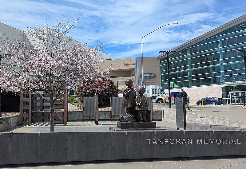 File:Tanforan-memorial-wide-view 20250411 181952248.jpg