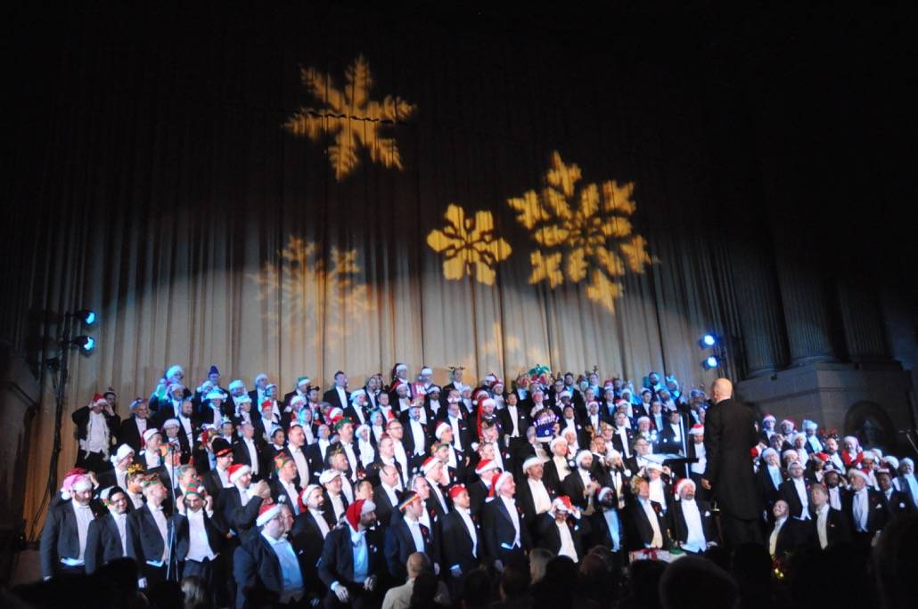 Dec 24 2011 annual Holiday Concert at Castro Theater DSC 0355.jpg
