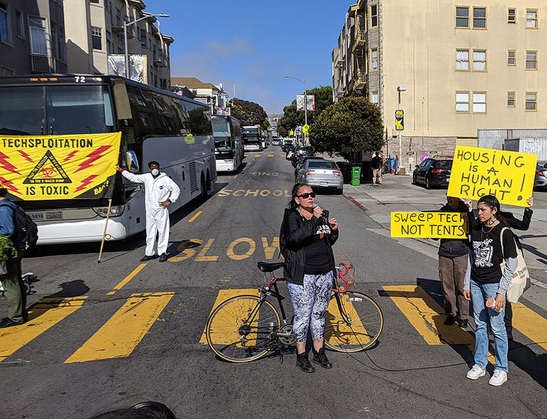 File:Nancy-pili-at-gbus-and-scooter-blockade 20180531 091041.jpg