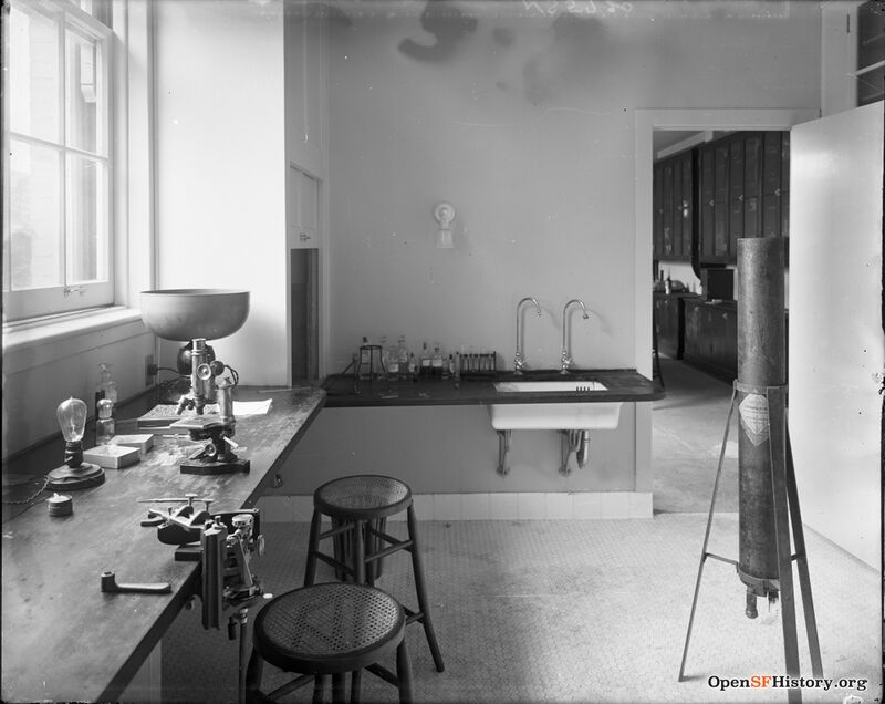 St Lukes laboratory c 1919 opensfhistory wnp30.0338.jpg