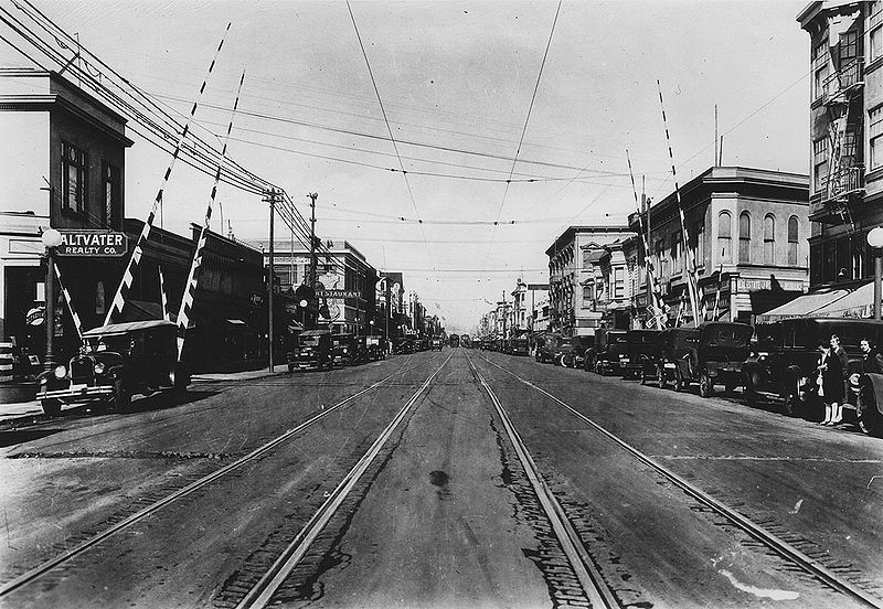 File:Mission-north-near-SP-crossing-between-24th-and-25th-1926 72dpi.jpg