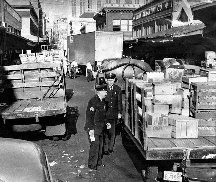 File:Old-produce-market-5-washington-street-de-martini.jpg