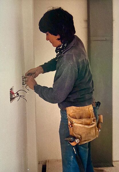 File:Cheryl-parker-doing-electrical.jpg