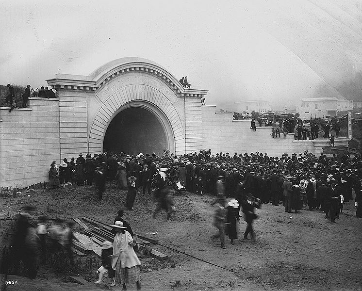 File:West-Portal-Opening-1917.jpg