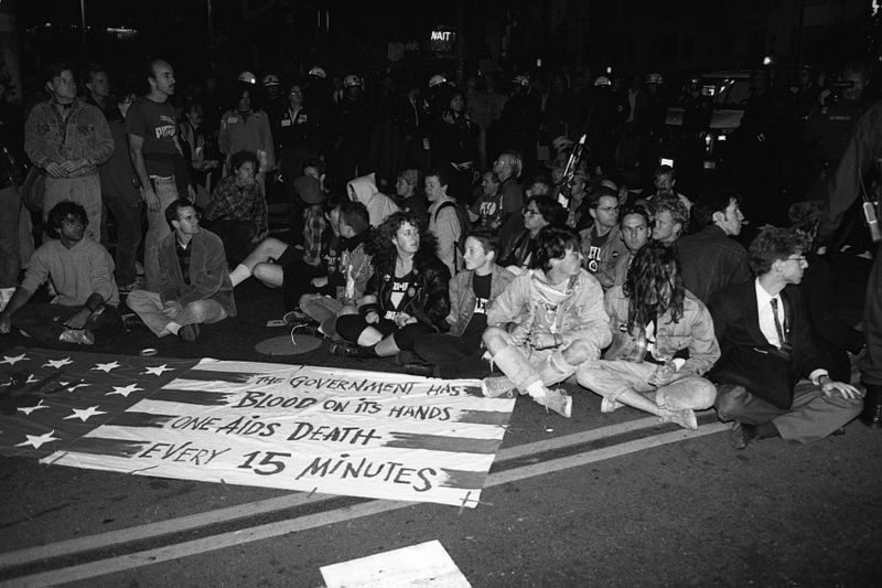 File:Castro Sweep sit in 10-6-89.jpg