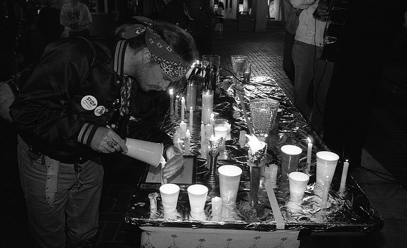 File:SHAPING SF-AIDS vigil 10-27-90.jpg