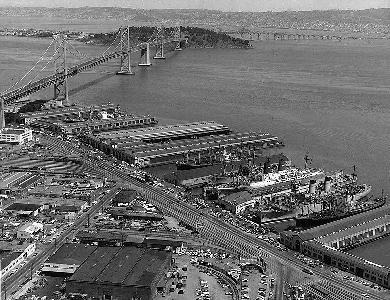 File:South-of-Bay-Bridge-piers-c-1972-courtesy-Jimmie-Shein.jpg