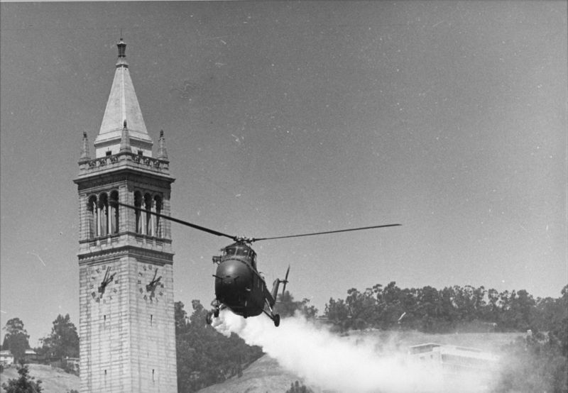 File:Teargas-copter.jpg