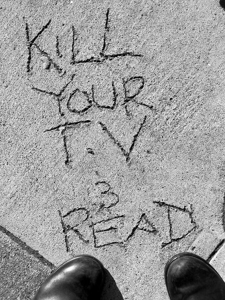 File:Kill-your-tv-and-read.jpg