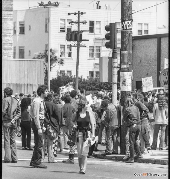 File:Stanyan and Haight Anti Vietnam War March, from the Golden Gate Park Panhandle to Kezar Stadium wnp28.3259.jpg