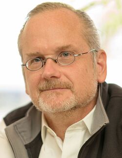 Lawrence Lessig May 2017 By Joi Ito - httpswww.flickr.comphotosjoi33668559574, CC BY 2.0, httpscommons.wikimedia.orgwindex.phpcurid=59092992 .jpg