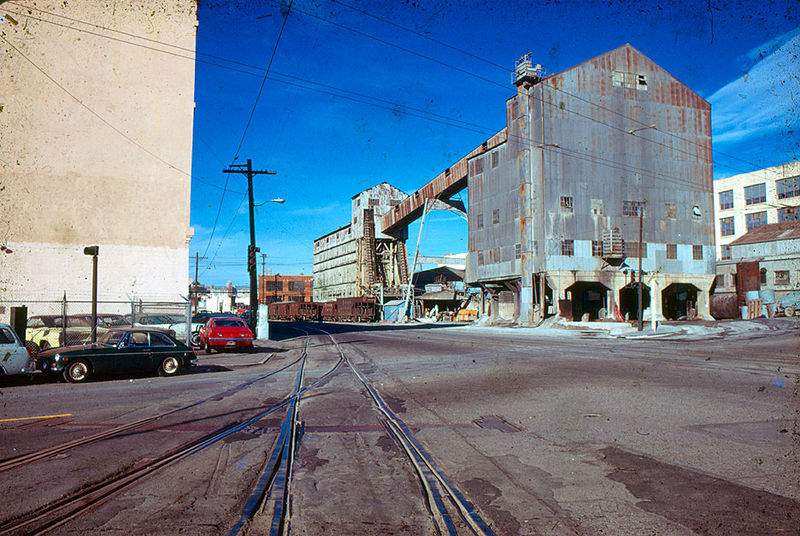 File:Cement-factory-at-17th-and-Harrison-northerly-view.jpg