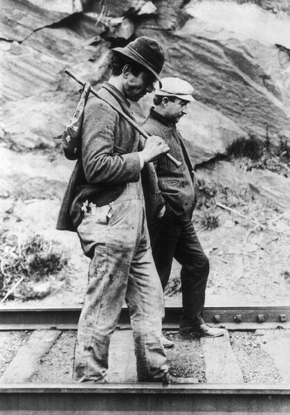 File:Hobos2 wikimedia.jpg