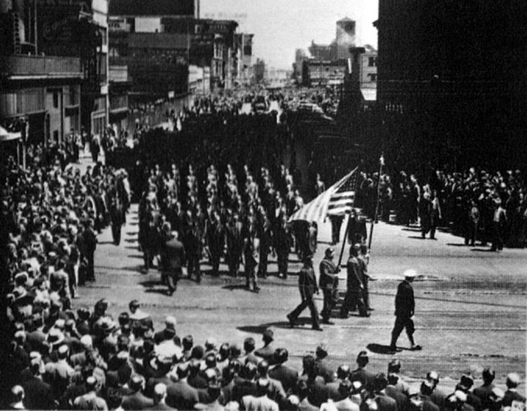 File:1934-funeral-march-on-Steuart-and-Market.jpg