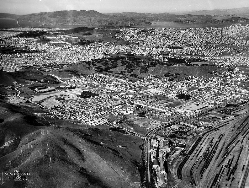 File:Northerly-view-from-above-SB-Mtn-1948 3029.jpg