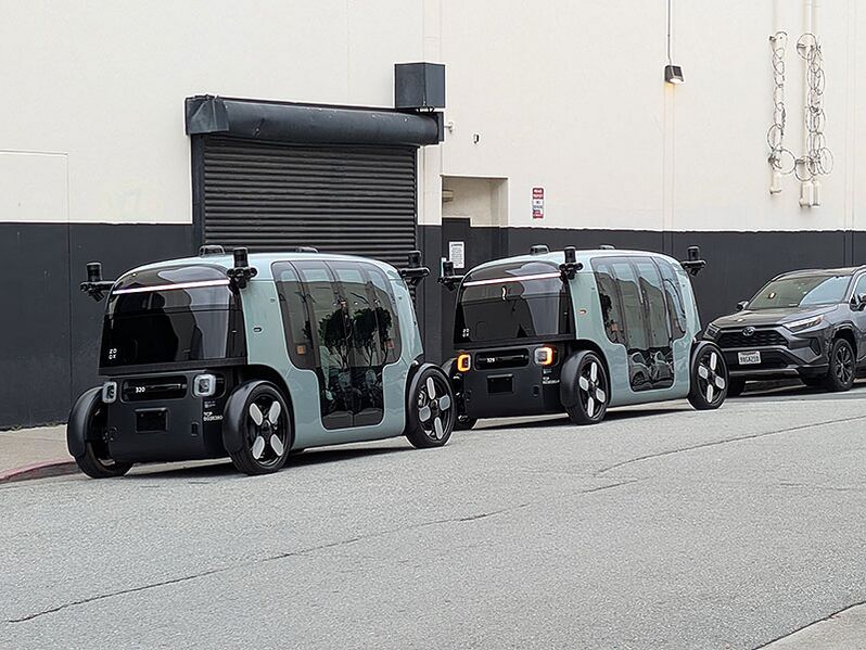 File:Two-zoox-carts-parked 20250417 204324041.jpg