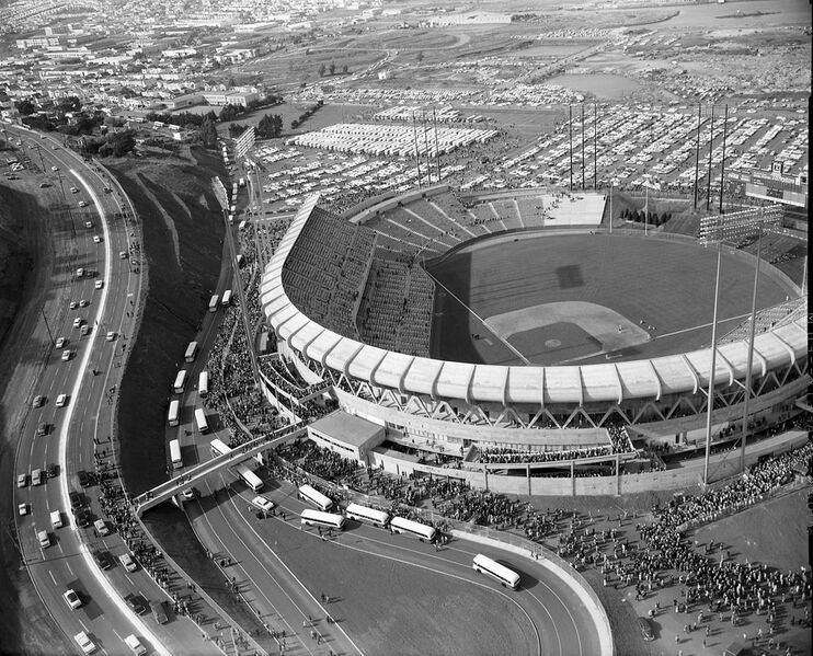 File:Aerial-View-of-Dedication-and-Opening-Day-at-Candlestick-Baseball-Park-April-12,-1960 X5578-SFMTA.jpg