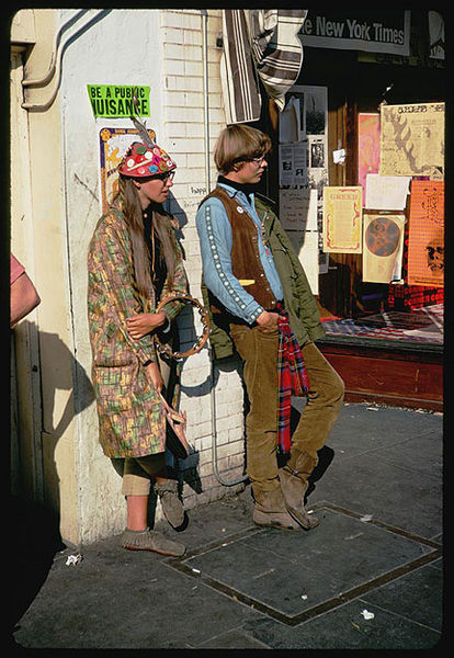File:Cushman-Oct-26-1967-2-hippies-on-Haight-P15596.jpg