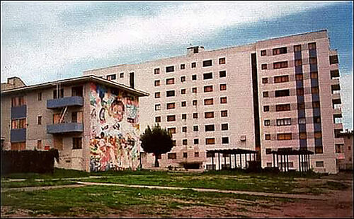 Public housing western addition.jpg